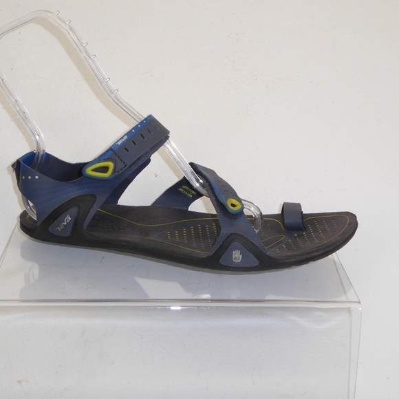 teva zilch sandals